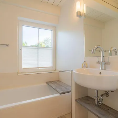 De-kooghueser-id-915 Holiday home *